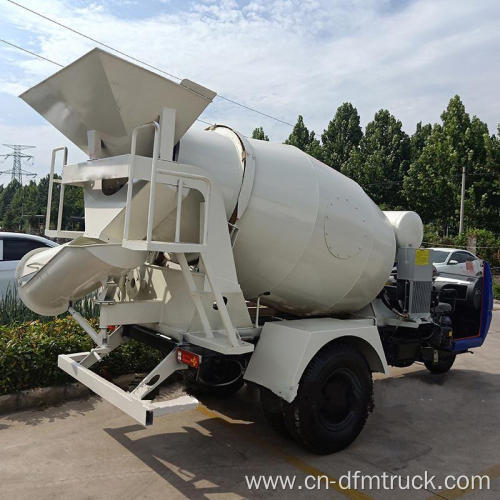 Dongfeng 2CBM Concrete Mixer Three Wheeler Vehicle